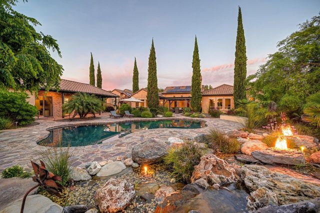11137 Vista Del Sol, Auburn, CA 95603