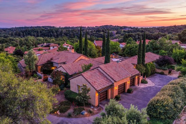 11137 Vista Del Sol, Auburn, CA 95603
