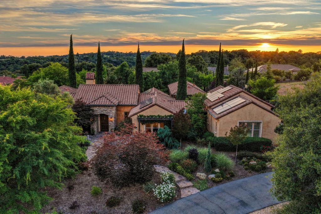 11137 Vista Del Sol, Auburn, CA 95603