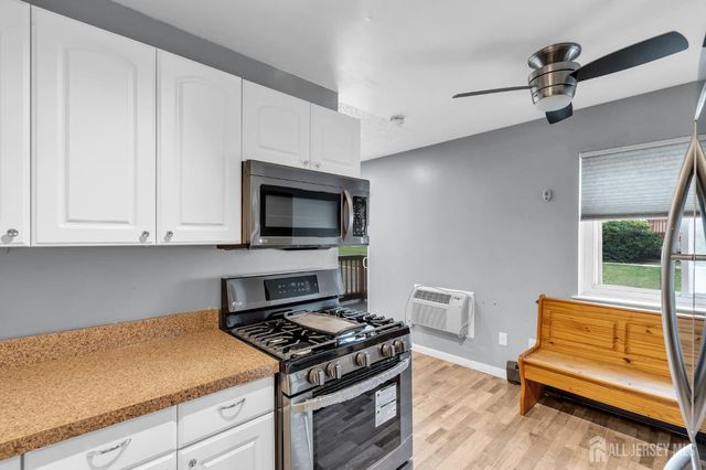 13 Lake Avenue 1A, East Brunswick, NJ 08816