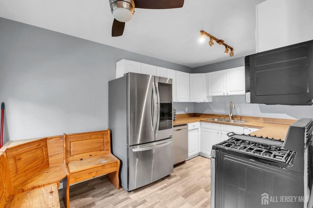13 Lake Avenue 1A, East Brunswick, NJ 08816