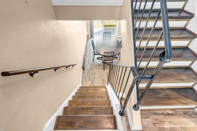 13 Lake Avenue 1A, East Brunswick, NJ 08816