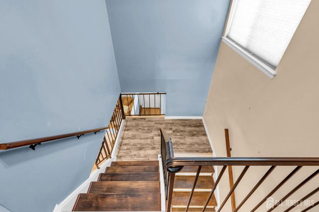 13 Lake Avenue 1A, East Brunswick, NJ 08816
