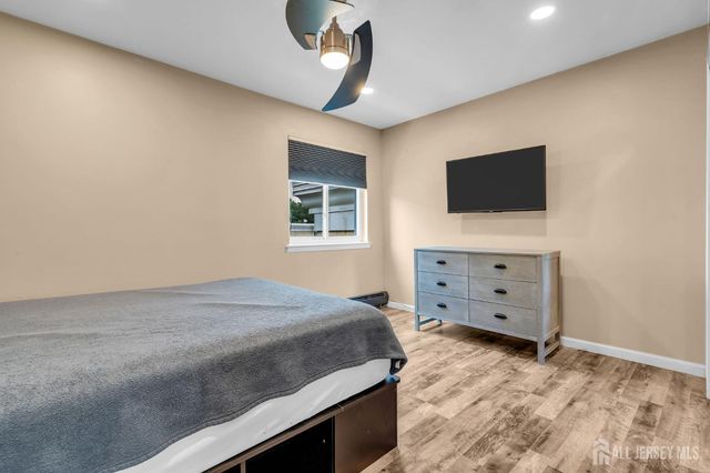13 Lake Avenue 1A, East Brunswick, NJ 08816