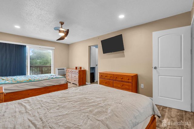 13 Lake Avenue 1A, East Brunswick, NJ 08816