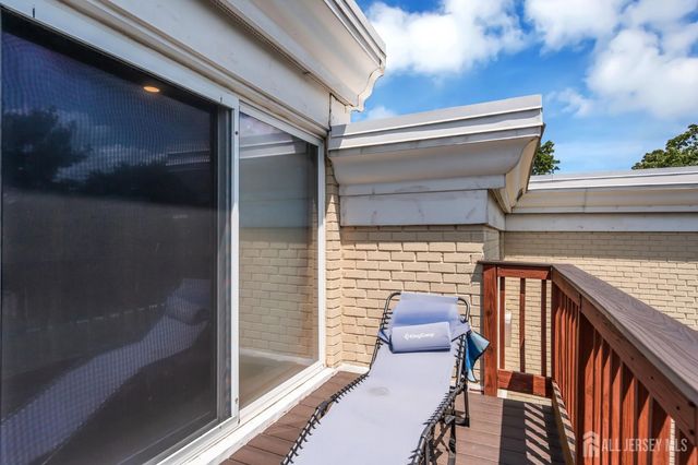 13 Lake Avenue 1A, East Brunswick, NJ 08816
