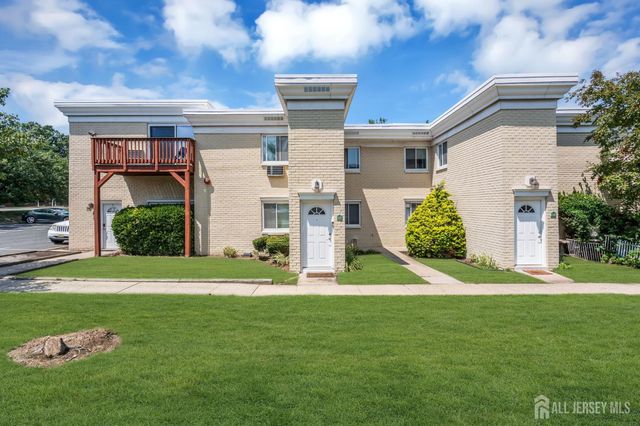 13 Lake Avenue 1A, East Brunswick, NJ 08816