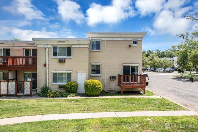 13 Lake Avenue 1A, East Brunswick, NJ 08816