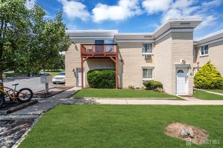 13 Lake Avenue 1A, East Brunswick, NJ 08816