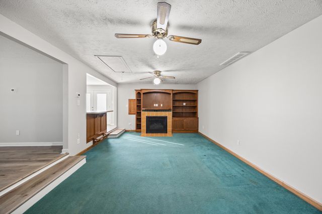 1336 Dorchester Drive, Georgetown, KY 40324