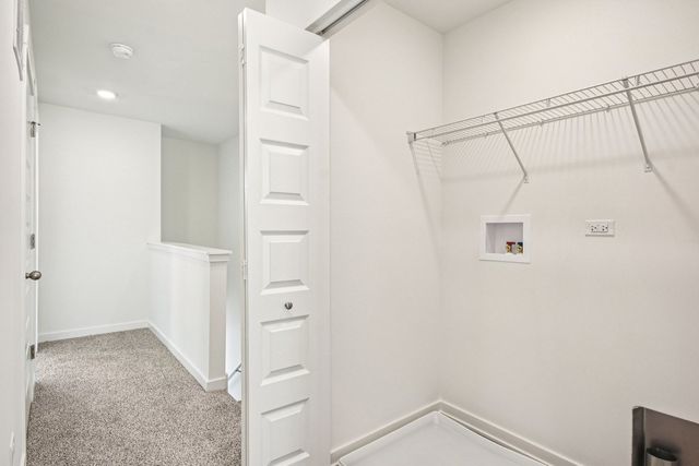 373 Summit Circle, Lombard, IL 60148