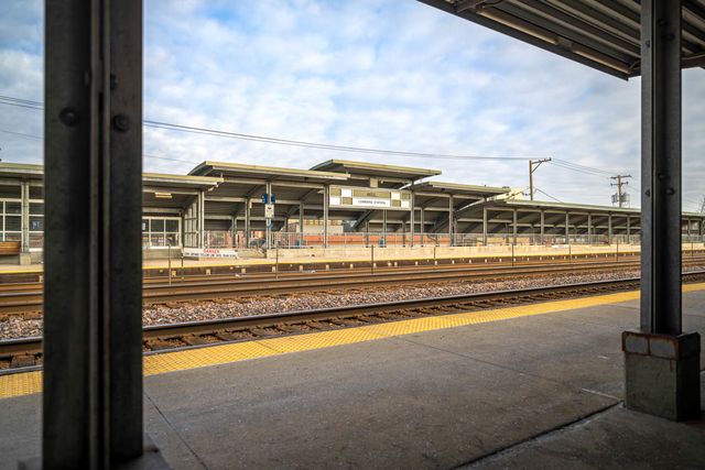 373 Summit Circle, Lombard, IL 60148