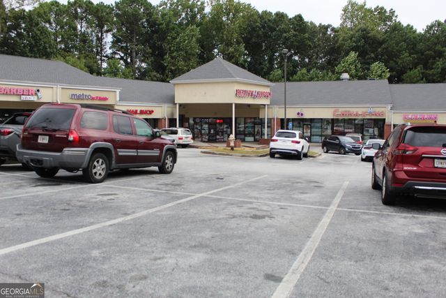 433 N Deshong Road, Stone Mountain, GA 30087