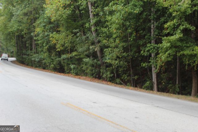 433 N Deshong Road, Stone Mountain, GA 30087