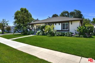 22232 Kittridge Street, Woodland Hills, CA 91303
