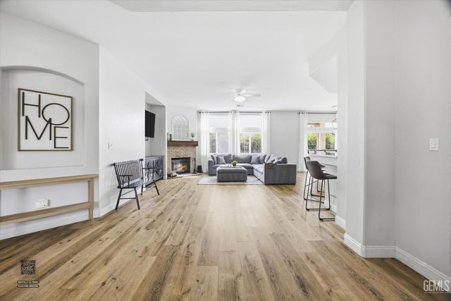 11001 Four Bears Drive, Bakersfield, CA 93312