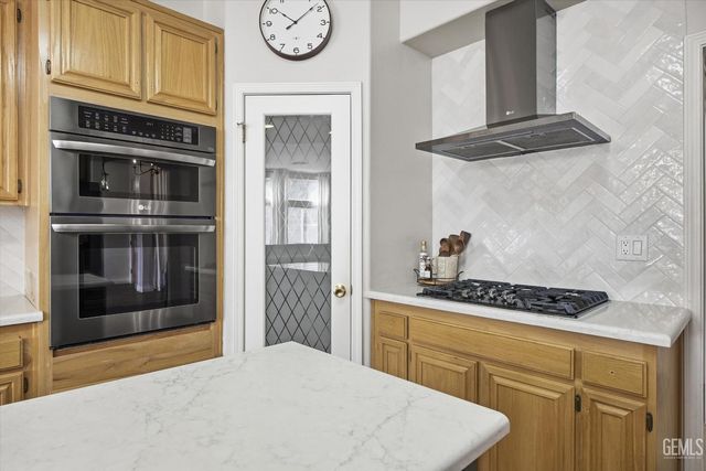 11001 Four Bears Drive, Bakersfield, CA 93312