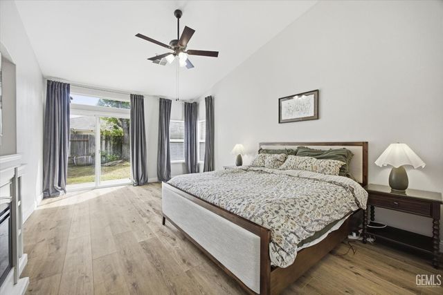 11001 Four Bears Drive, Bakersfield, CA 93312