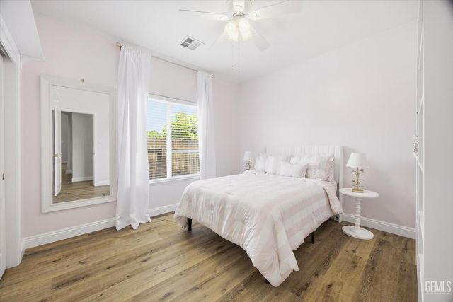 11001 Four Bears Drive, Bakersfield, CA 93312