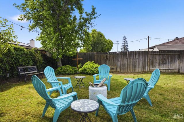 11001 Four Bears Drive, Bakersfield, CA 93312