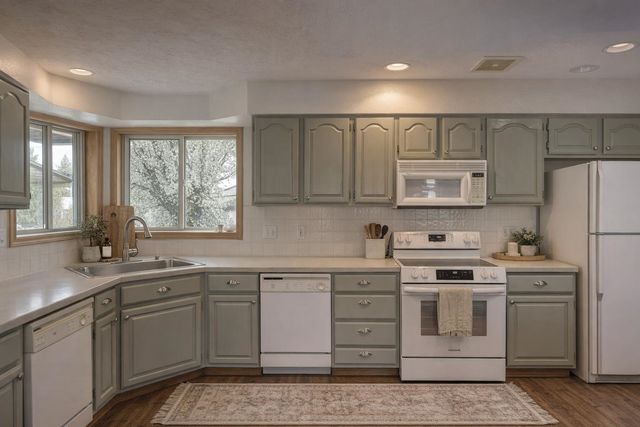 3023 S Winthrop Ln, Spokane, WA 99203