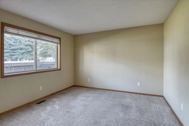 3023 S Winthrop Ln, Spokane, WA 99203