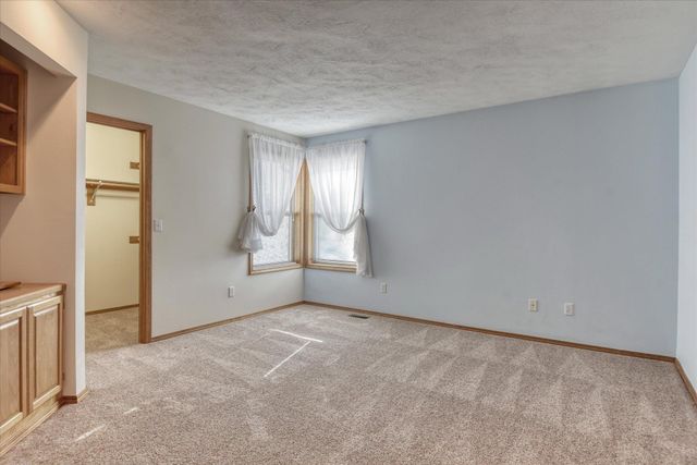 3023 S Winthrop Ln, Spokane, WA 99203