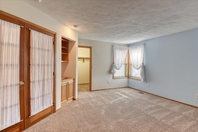 3023 S Winthrop Ln, Spokane, WA 99203