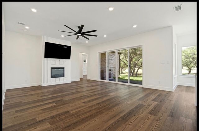 7082 Cedar Valley Drive, Whitney, TX 76692