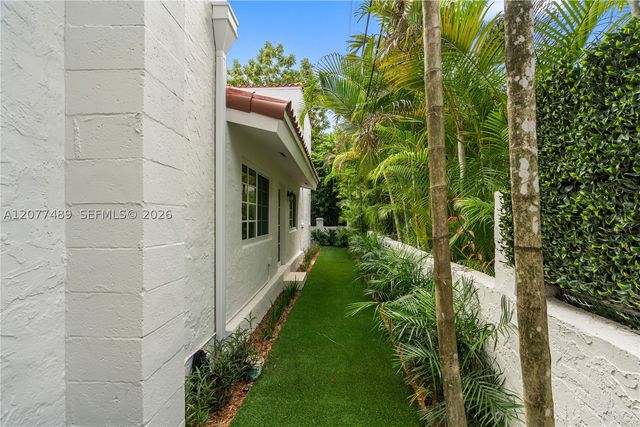 1202 Granada Blvd, Coral Gables, FL 33134