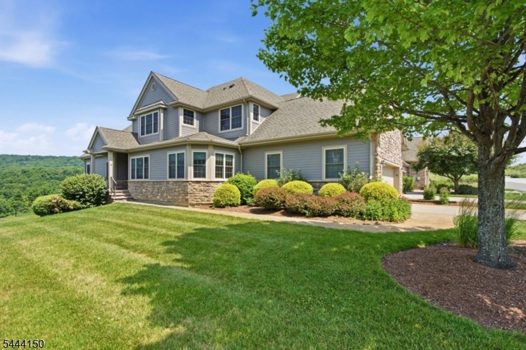 98 Tarrington Rd, Hardyston Twp., NJ 07419 — exterior