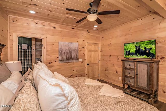 2818 Ridge Creek Circle, Sevierville, TN 37876