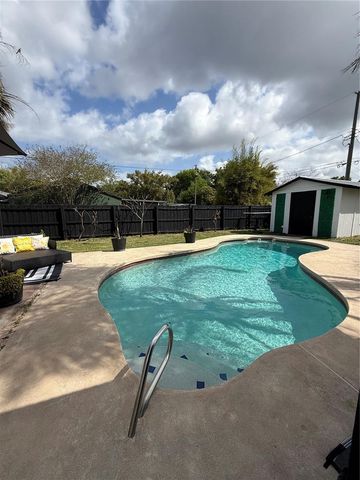 425 MASSACHUSETTS AVENUE, St Cloud, FL 34769