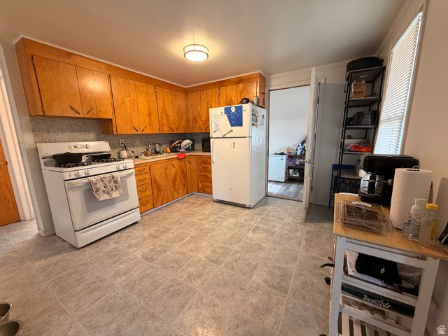 108 S 100 E, Tremonton, UT 84337