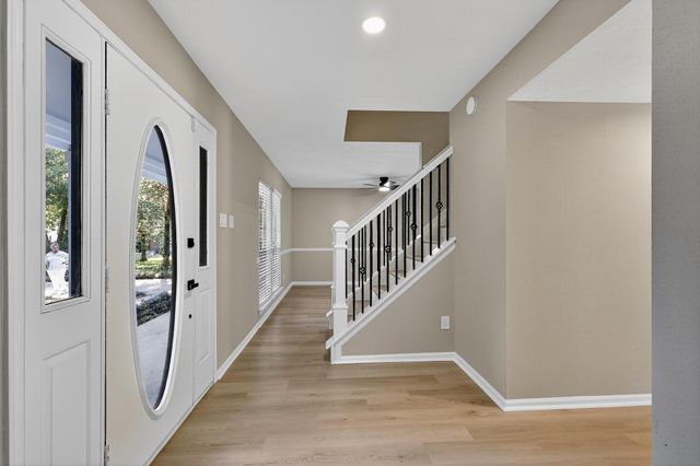 19 Hickory Oak Drive, The Woodlands, TX 77381