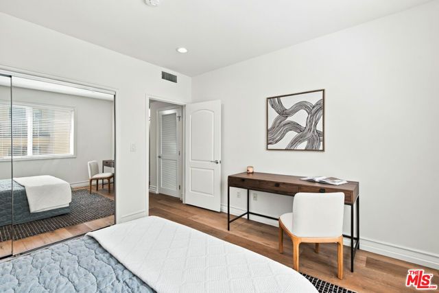 325 Arnaz Drive 301, Los Angeles, CA 90048