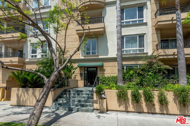 325 Arnaz Drive 301, Los Angeles, CA 90048