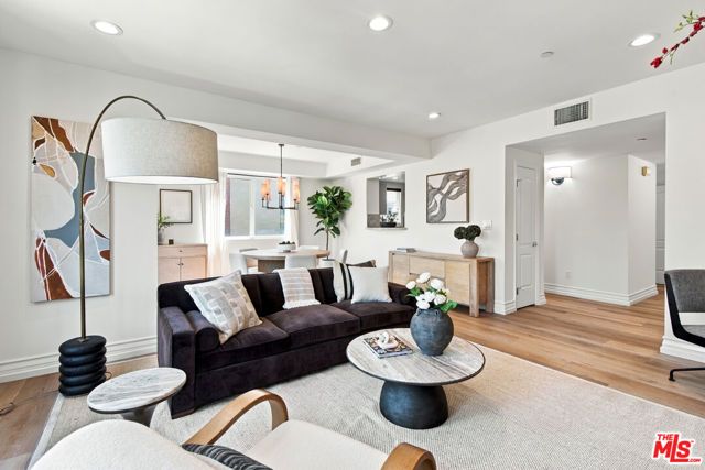325 Arnaz Drive 301, Los Angeles, CA 90048