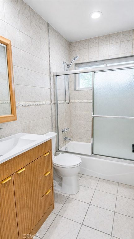 Image 14 of property listing at 8794 Ranchito Ave., Panorama City, CA 91402