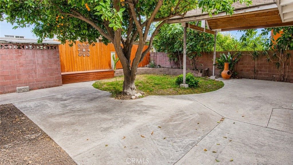 Image 32 of property listing at 8794 Ranchito Ave., Panorama City, CA 91402