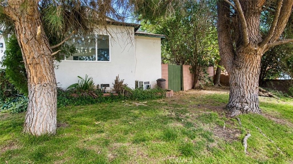 Image 35 of property listing at 8794 Ranchito Ave., Panorama City, CA 91402