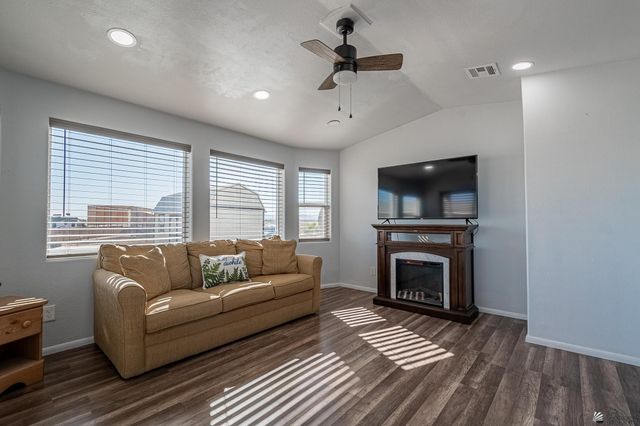 29762 Diamondback Dr, Wellton, AZ 85356