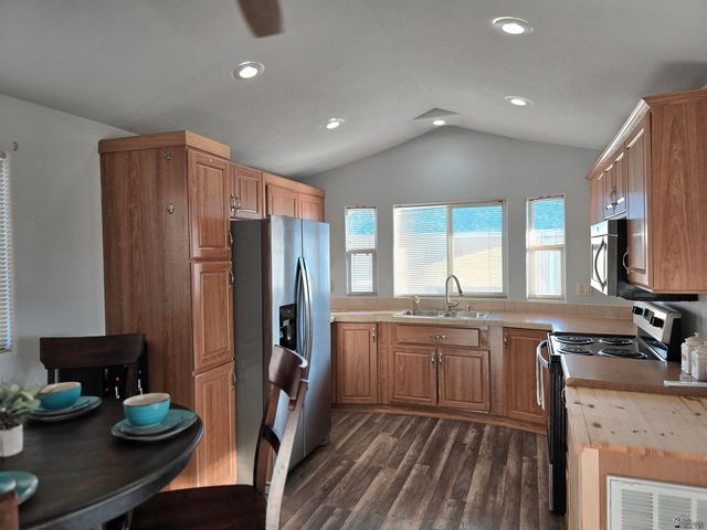 29762 Diamondback Dr, Wellton, AZ 85356