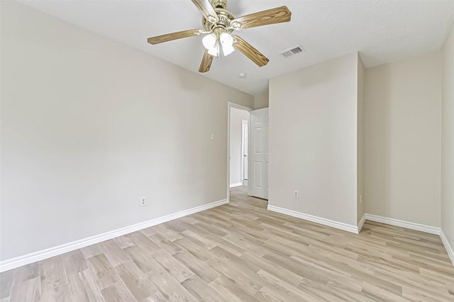 2512 Ironclad Drive, League City, TX 77573