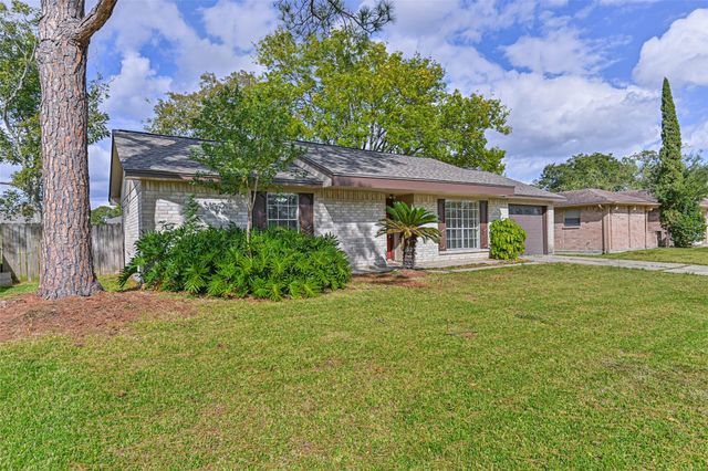 2512 Ironclad Drive, League City, TX 77573