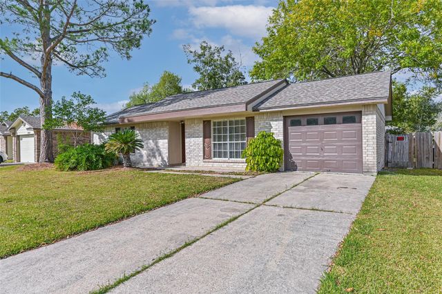 2512 Ironclad Drive, League City, TX 77573