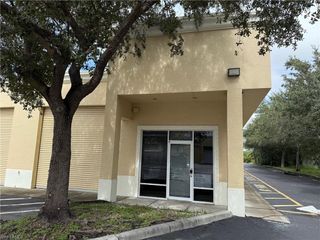 3894 Mannix DR # 220, Naples, FL 34114