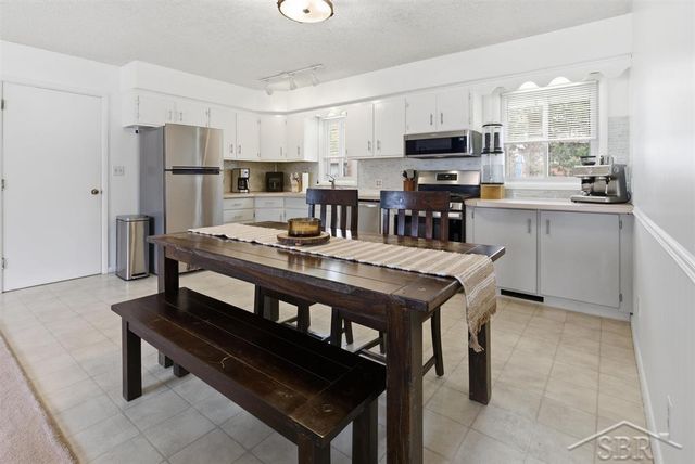 3908 Nottingham Terrace, Midland, MI 48642