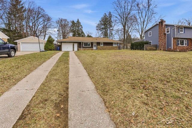3908 Nottingham Terrace, Midland, MI 48642