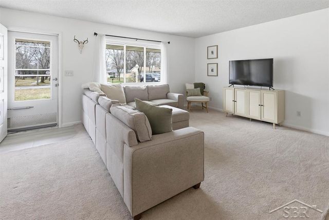 3908 Nottingham Terrace, Midland, MI 48642